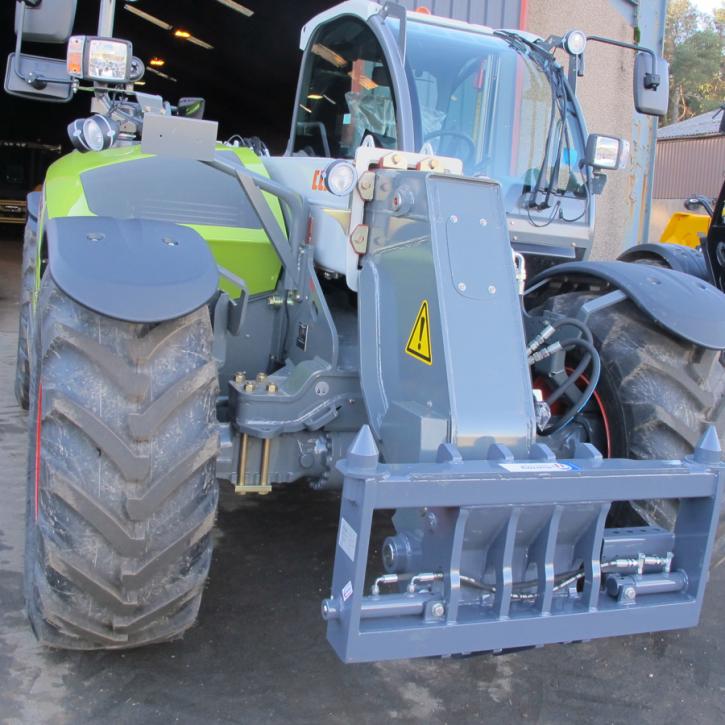 Claas - Pin & Cone Quick Hitch