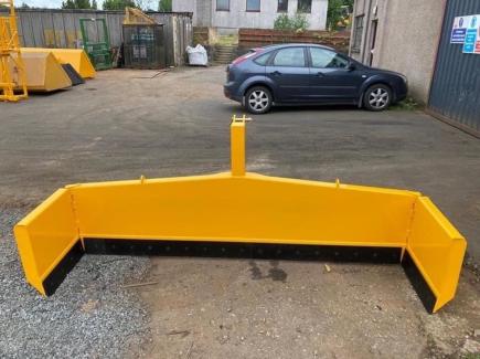 Dozer blade with front linkage